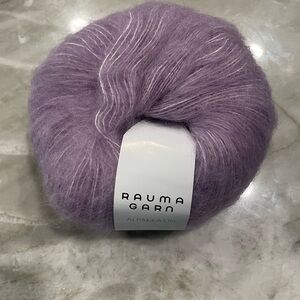 Alpaca Lin Luxe Mohair Yarn - Lavender
